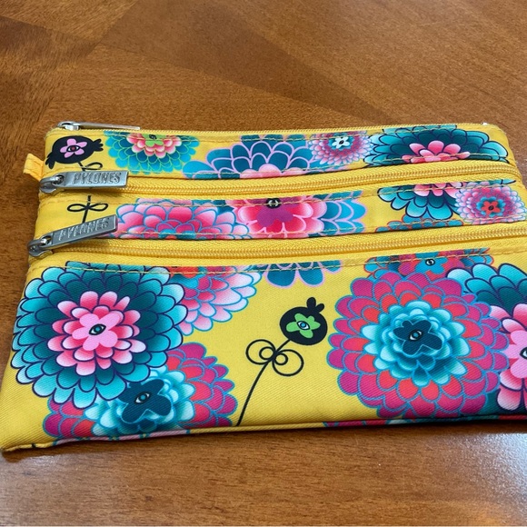 ZIPPER POUCH MADE BY PYLONES - Picture 1 of 4